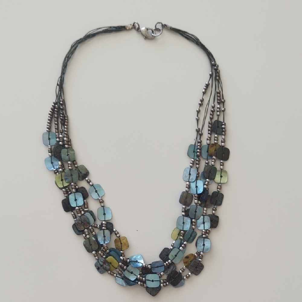 Elegant Multicolor Beaded Necklace